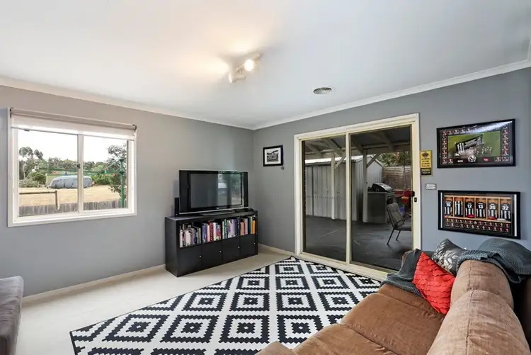 Fifth view of Homely house listing, 33 Cameron Crescent, Lara VIC 3212