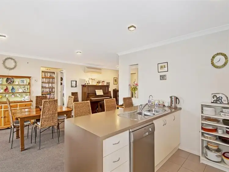 5 Arkley Close, Skye VIC 3977