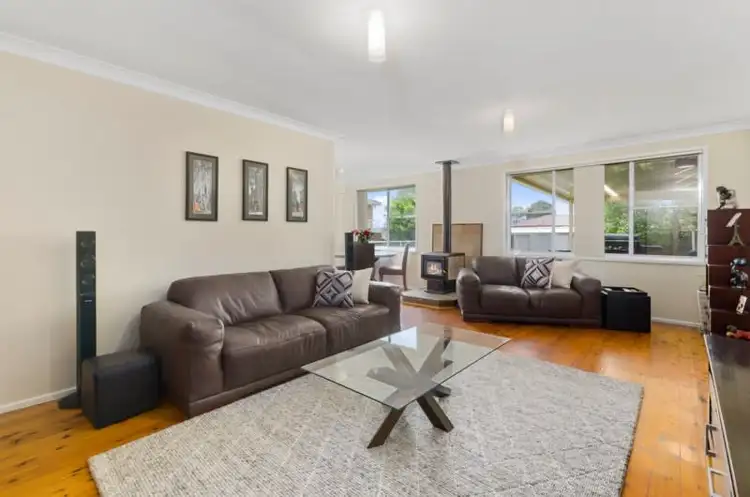 9 Ironbark Avenue, Albion Park Rail NSW 2527