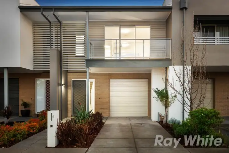 9 Newcastle Drive, Mulgrave VIC 3170