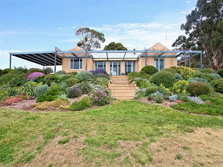 30 Gillentown Road, Clare SA 5453