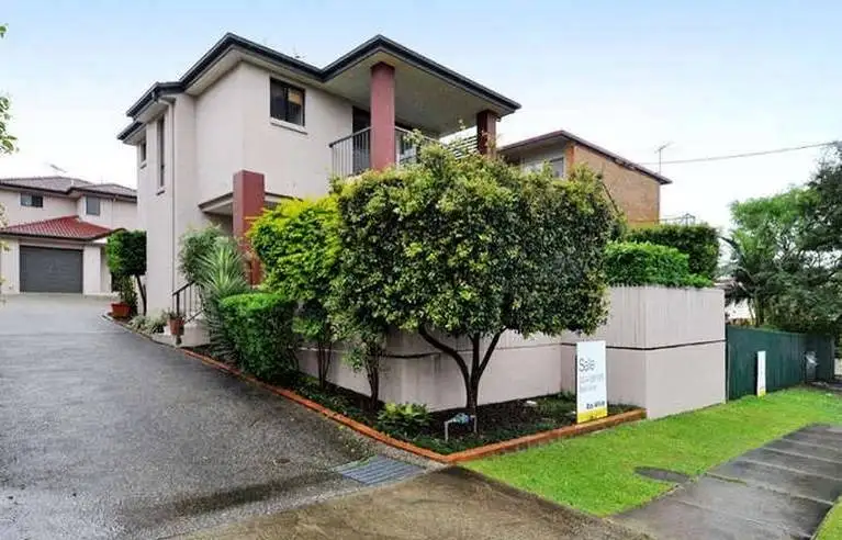 Main view of Homely townhouse listing, 1/18 Fifth Avenue, Kedron QLD 4031