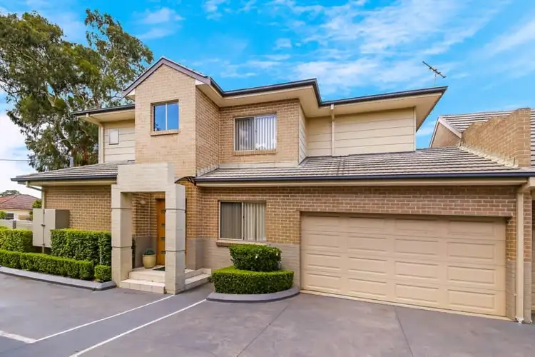 2/61 Gleeson Avenue, Condell Park NSW 2200