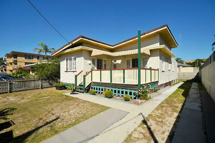 42 Seagull Avenue, Mermaid Beach QLD 4218