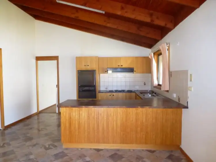 Fifth view of Homely house listing, 44 Adelaide Crescent, Echuca VIC 3564