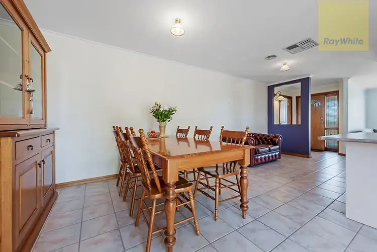 Fifth view of Homely house listing, 11 Smeaton Court, Craigieburn VIC 3064