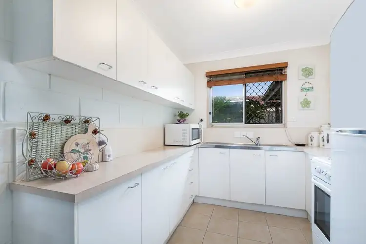 2/1 Yarrow Court, Cleveland QLD 4163