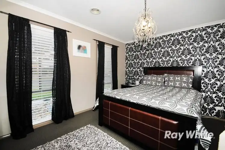 Fifth view of Homely house listing, 88 Calais Circuit, Cranbourne West VIC 3977