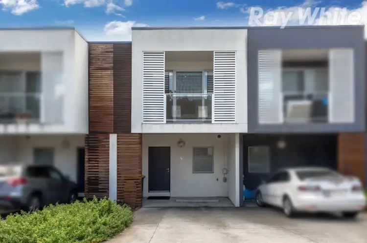 Main view of Homely townhouse listing, 5 Poinsettia Court, Bundoora VIC 3083