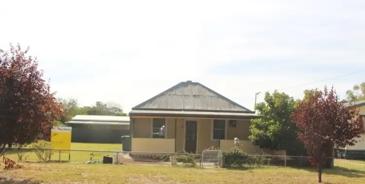 93 Berthong Street, Cootamundra NSW 2590