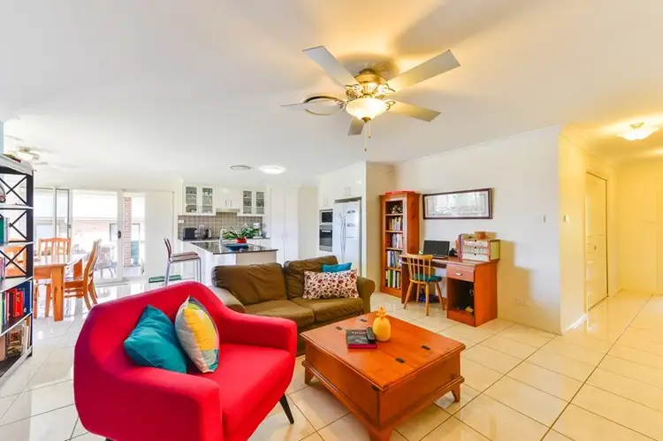 Fifth view of Homely house listing, 8 Hibiscus Way, Calala NSW 2340