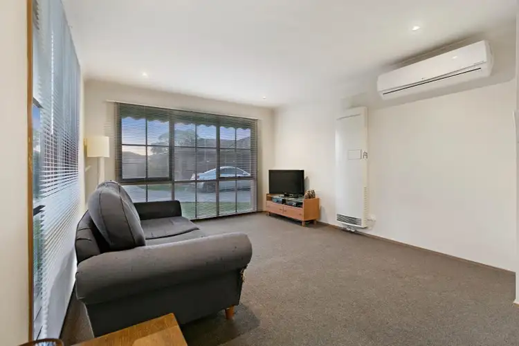 Fifth view of Homely unit listing, 2/2 George Street, Somerville VIC 3912