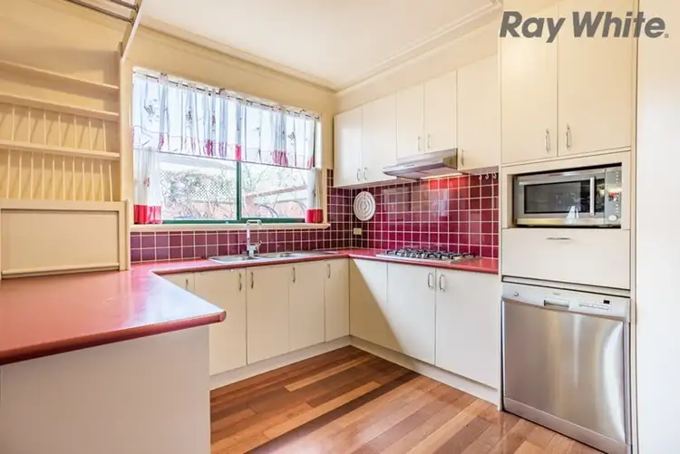 Fourth view of Homely house listing, 2/50 Saratoga Crescent, Keilor Downs VIC 3038