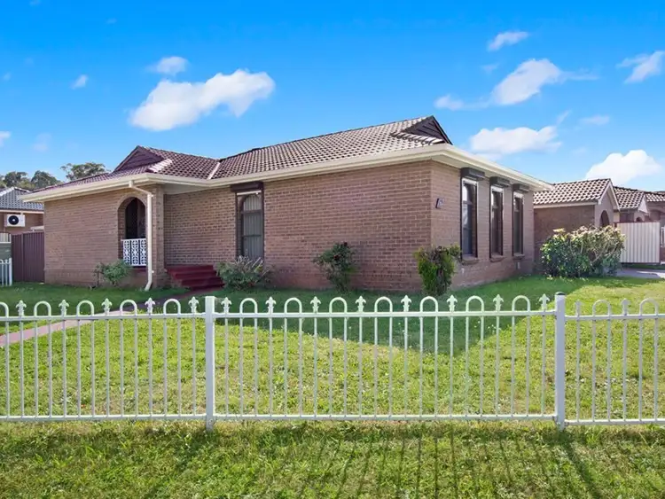 17 Quarry Road, Bossley Park NSW 2176