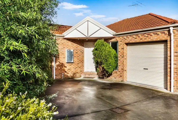 Second view of Homely unit listing, 2/14 Rosemary Street, Chadstone VIC 3148