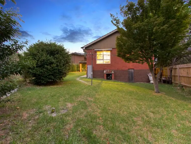 Seventh view of Homely house listing, 2 Mayfair Court, Frankston VIC 3199