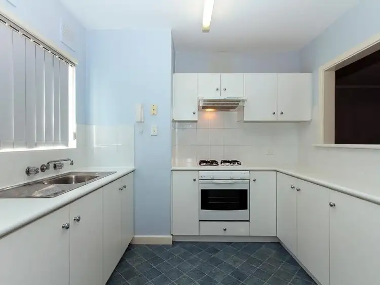 2/21 Gretham Road, Westminster WA 6061
