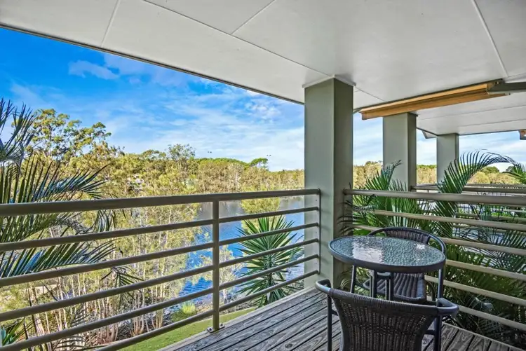 169/215 Cottesloe Drive, Mermaid Waters QLD 4218
