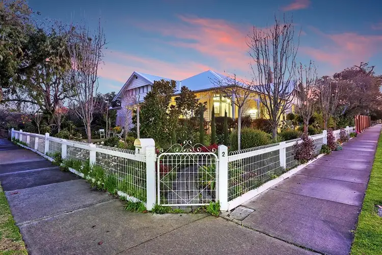 2 Peary Street, Belmont VIC 3216