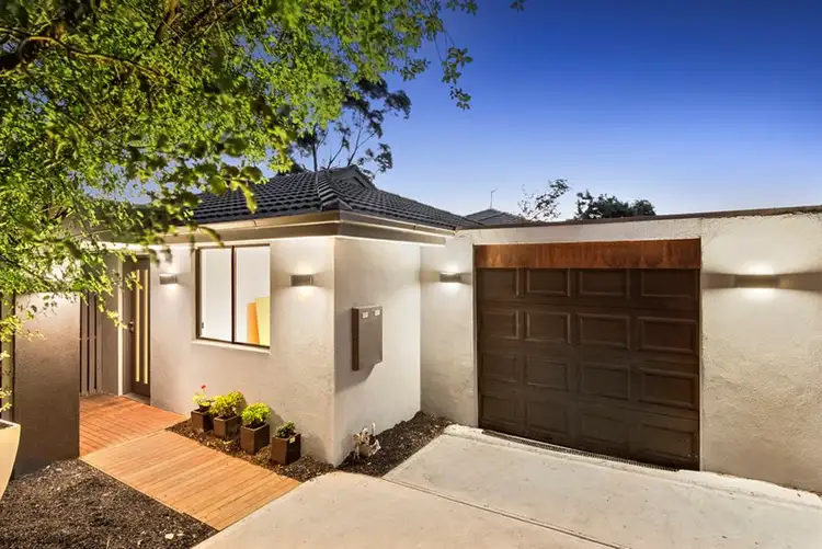 2/19 Binalong Avenue, Chadstone VIC 3148