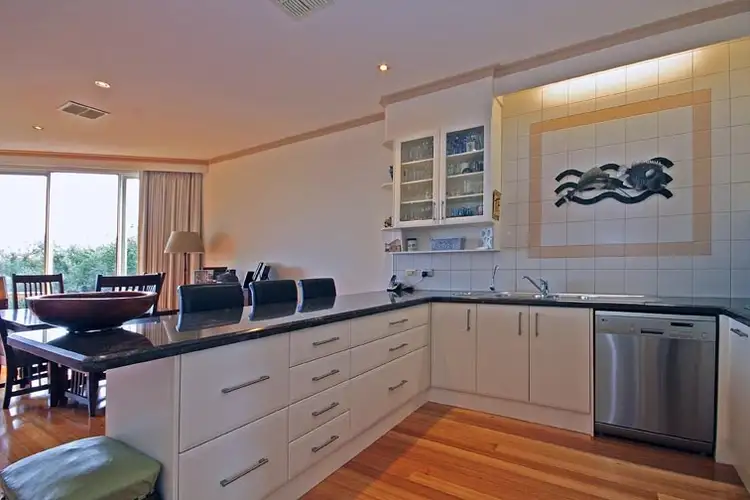Fourth view of Homely townhouse listing, 5/711 Nepean Highway, Carrum VIC 3197