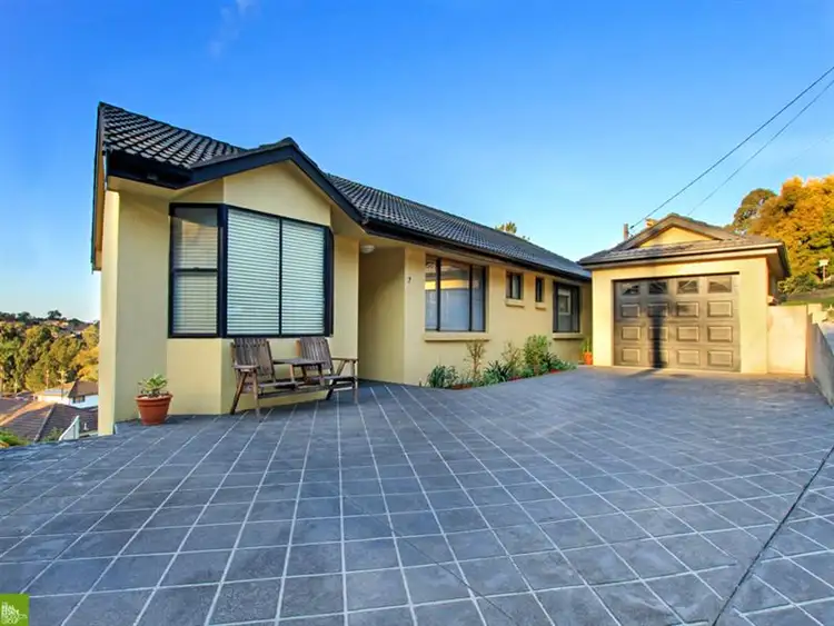 7 Ashley Avenue, Farmborough Heights NSW 2526