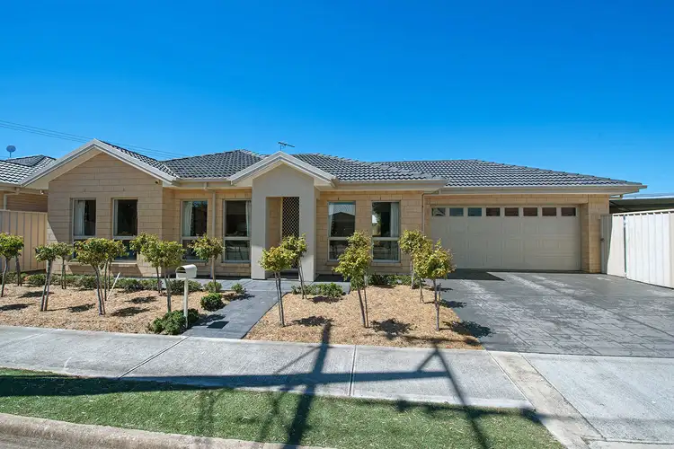 16 Richard Street, Findon SA 5023