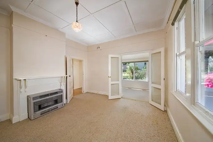 Fifth view of Homely house listing, 21 Thirroul Avenue, Blackheath NSW 2785