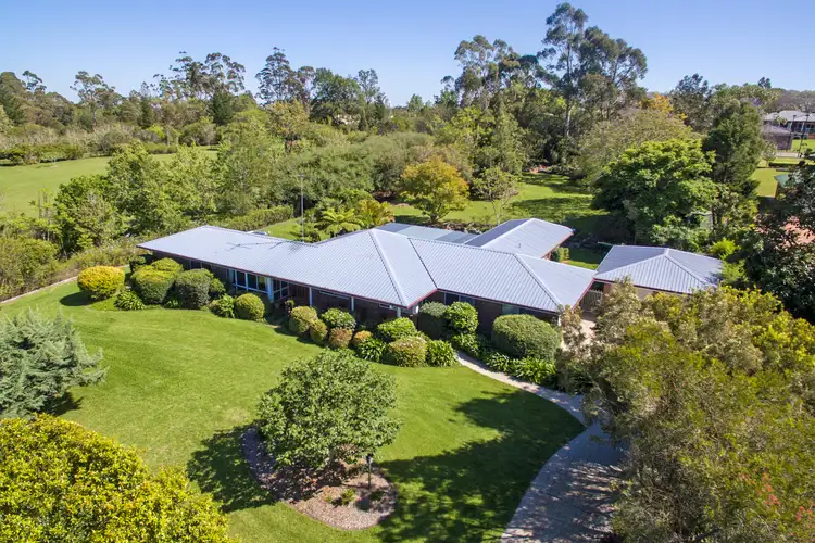 15 Coral Sea Drive, Middle Ridge QLD 4350