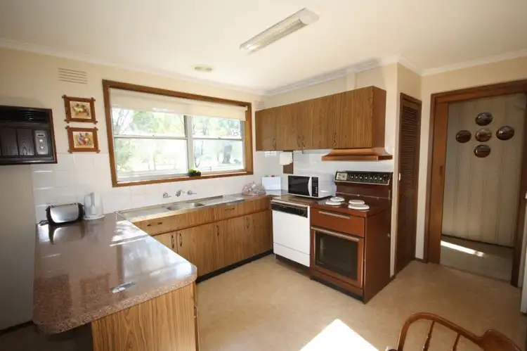 Sixth view of Homely house listing, 20 Parkview Drive, Serpentine VIC 3517