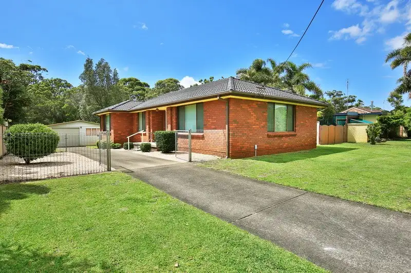 Main view of Homely house listing, 10 McLay Avenue, Shoalhaven Heads NSW 2535