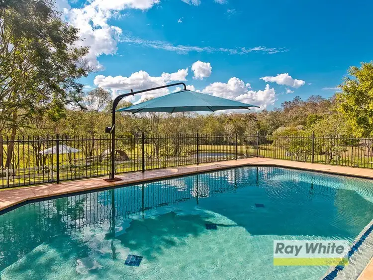 6 Benjamin Close, Samford Valley QLD 4520