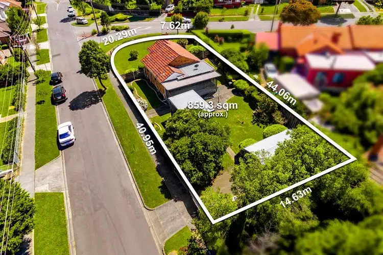 37 Lawson Parade, Heidelberg Heights VIC 3081