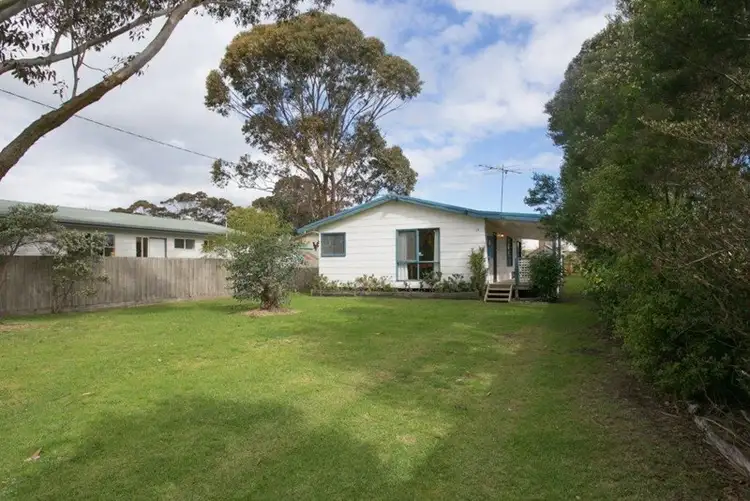 15 Koala Street, Cowes VIC 3922
