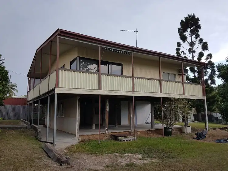 14 Yukana Street, Boyne Island QLD 4680