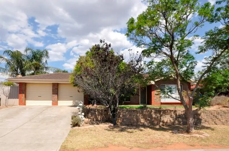 8 Needlewood Court, Craigmore SA 5114