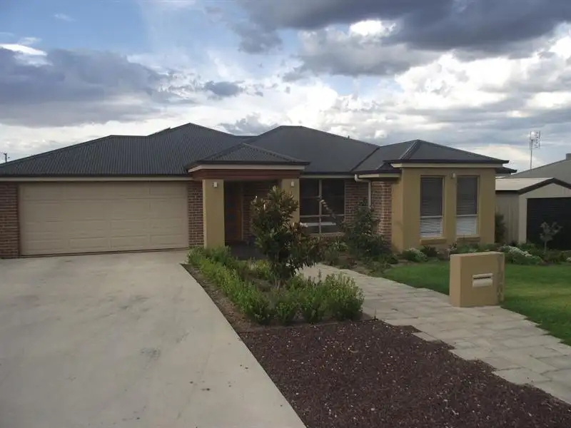 Main view of Homely house listing, 8 Vaucluse Place, Parkes NSW 2870