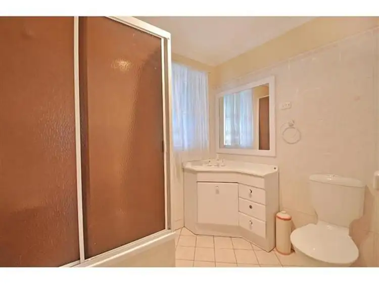 Seventh view of Homely house listing, 4 Elwood Cresent, Quakers Hill NSW 2763