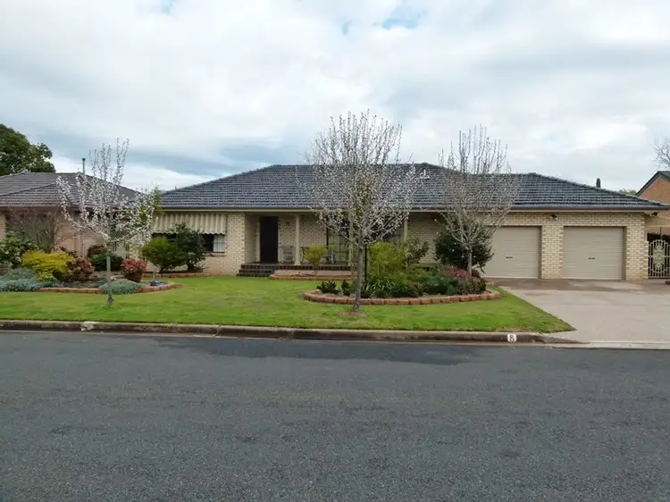8 Blue Gum Street, Forbes NSW 2871