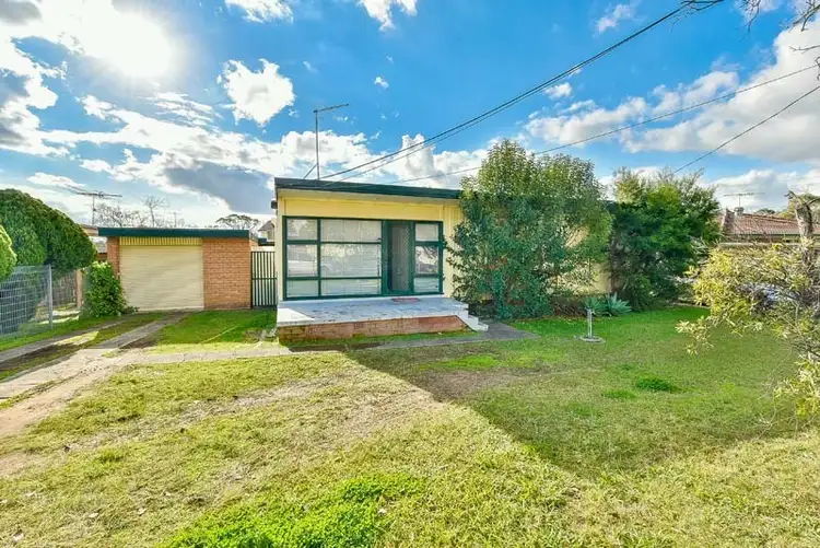 4 Kingsley Crescent, Blackett NSW 2770