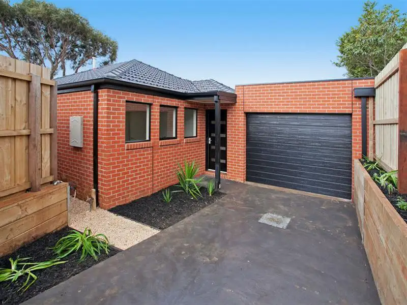 Main view of Homely unit listing, 2/71 Moruya Drive, Grovedale VIC 3216