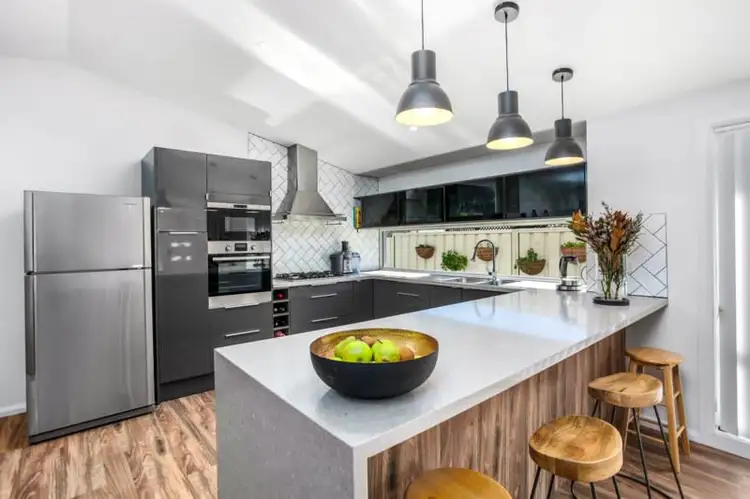 20 Arcadia Street, Warilla NSW 2528