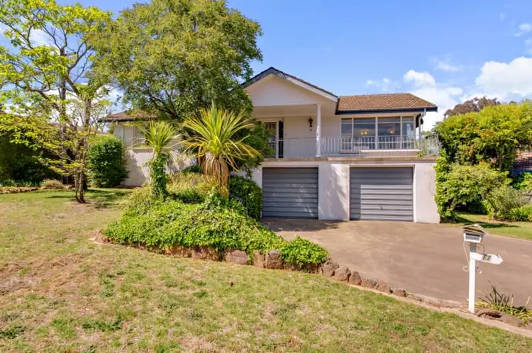 17 Glynn Street, Hughes ACT 2605