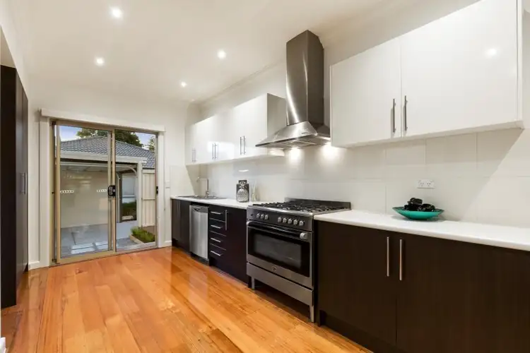 Fourth view of Homely unit listing, 1/5 Luntar Road, Oakleigh South VIC 3167