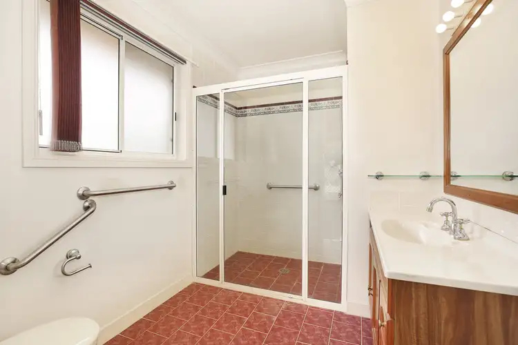 Fifth view of Homely house listing, 4 Noonga Crescent, Tamworth NSW 2340