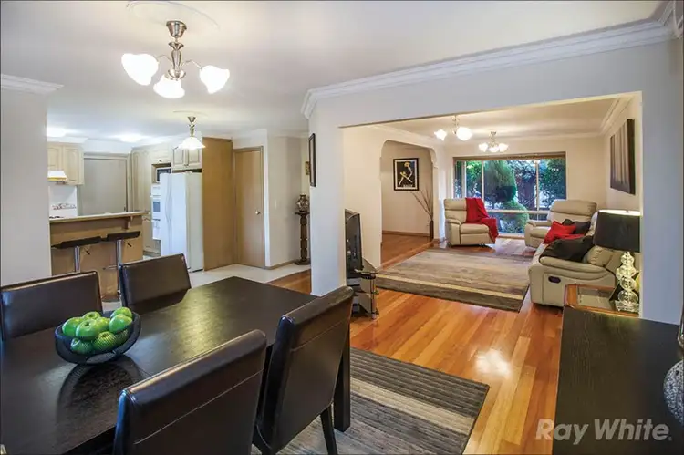 Second view of Homely house listing, 27 Munro Avenue, Mount Waverley VIC 3149