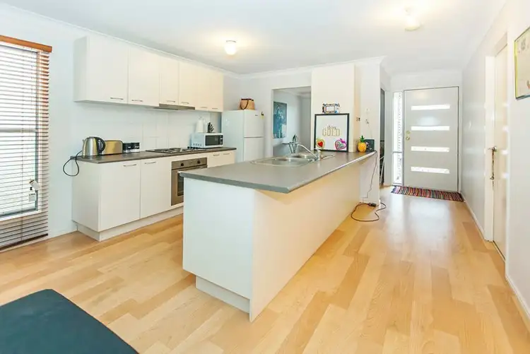 4 Marigold Close, Springfield Lakes QLD 4300