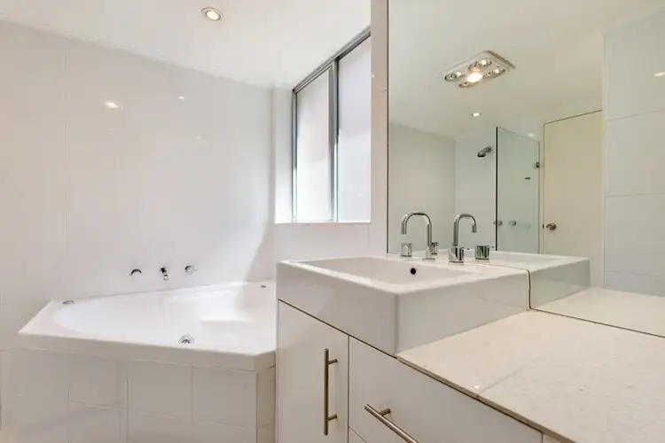 Sixth view of Homely apartment listing, 2/302 Burns Bay Road, Lane Cove NSW 2066