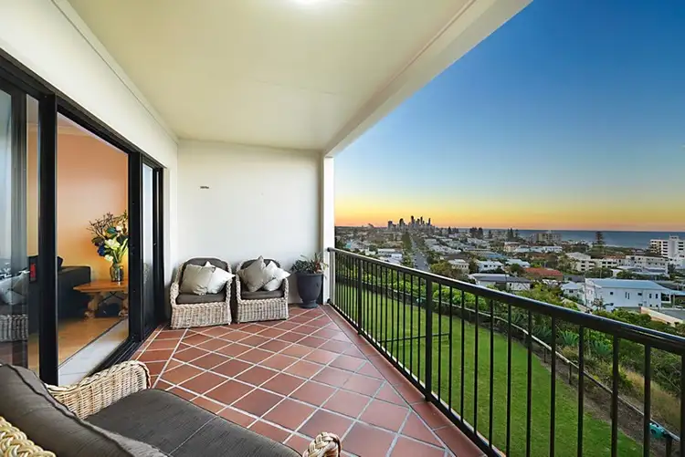 22D/1 Great Hall Drive, Miami QLD 4220