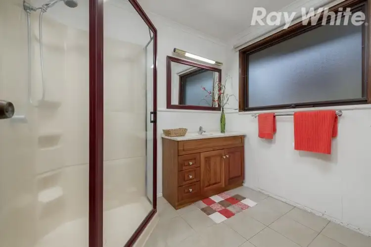 Sixth view of Homely house listing, 10 Merryn Close, Bundoora VIC 3083